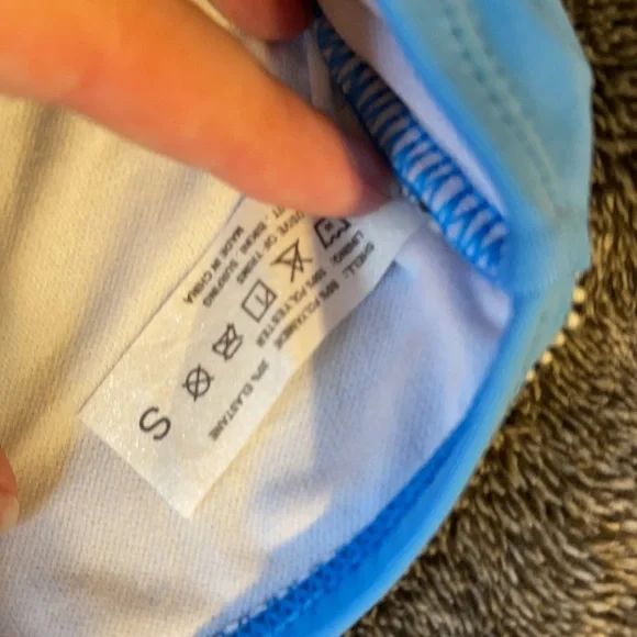 Blue patterned bikini - Picture 3 of 3